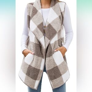 Women’s Fleece Vest with Pockets